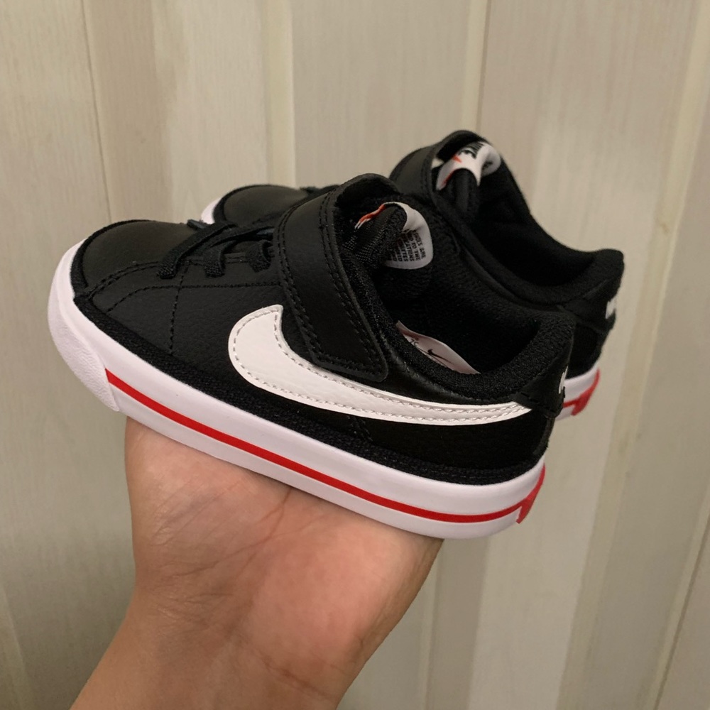 7c Nike court shoes boys or girl New